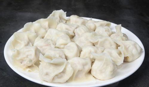 小饺子吃大瓜,一场味蕾的冒险之旅