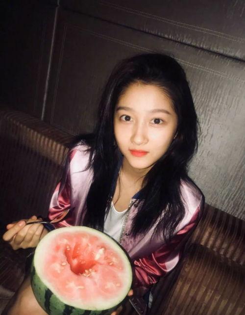 真人吃瓜图片大全,趣味横生的生活瞬间大集合