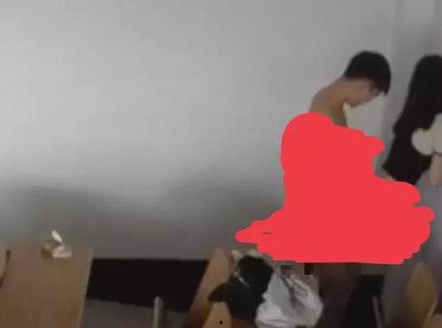 某某学校吃瓜,揭秘校园里的那些事儿”